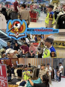 Sambang Kamtibmas Personel Polsek Denpasar Barat di Pusat Perbelanjaan, Pastikan Keamanan