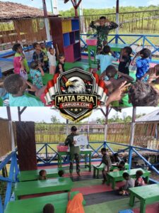 Pos Tomor Satgas Yonif 123/Rajawali Gelar Kegiatan Mengajar di PAUD Kartika